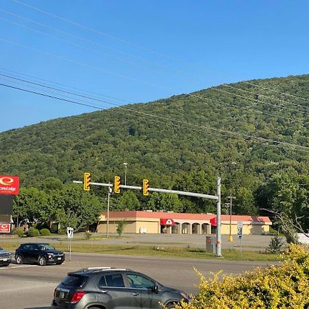 Econo Lodge Inn&Suites - Norton Exterior foto