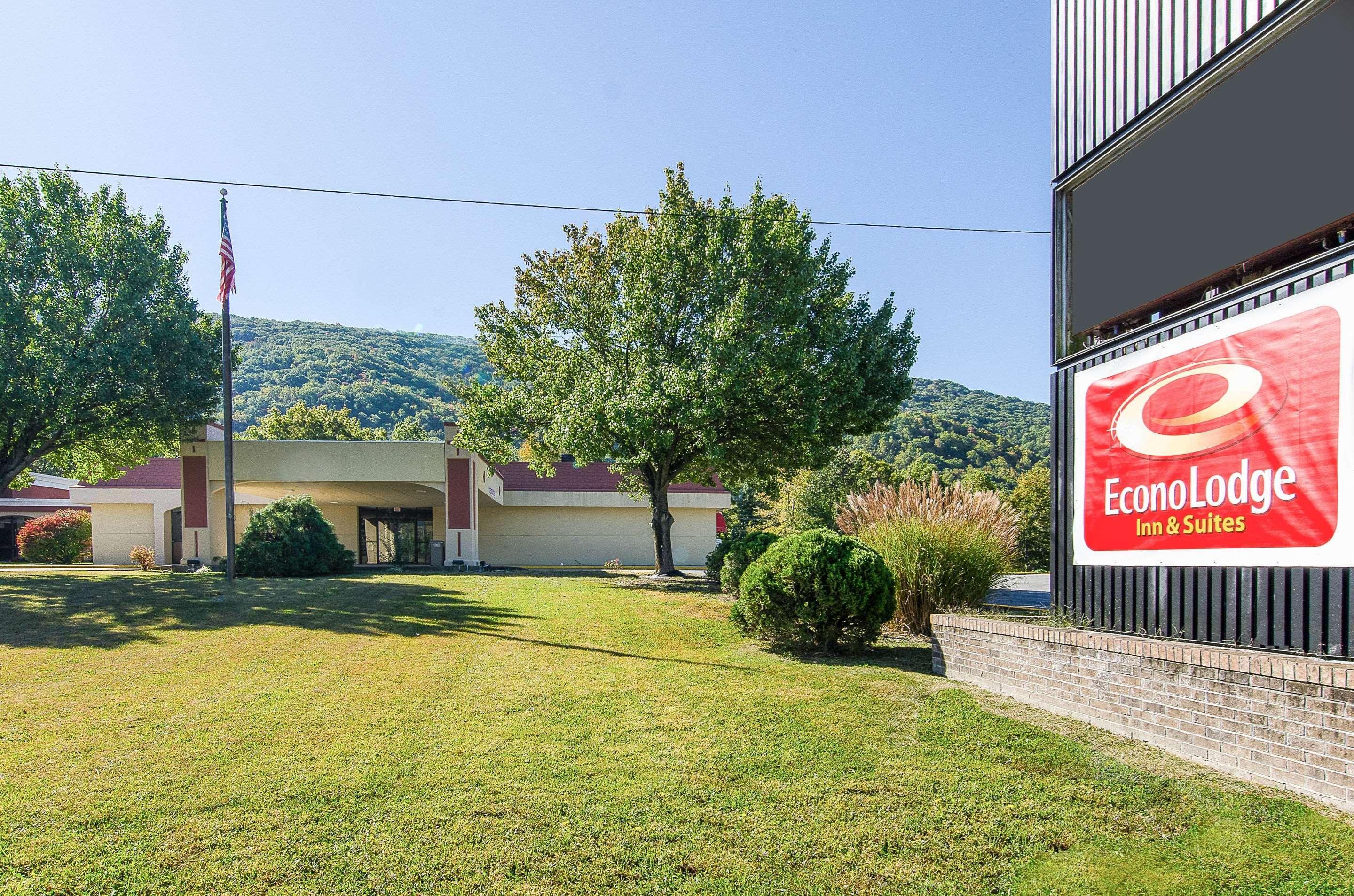 Econo Lodge Inn&Suites - Norton Exterior foto